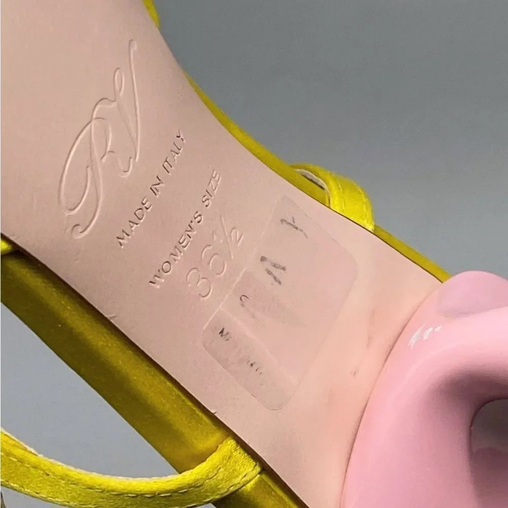 Roger Vivier 55mm Virgule Bow satin pumps size 36.5